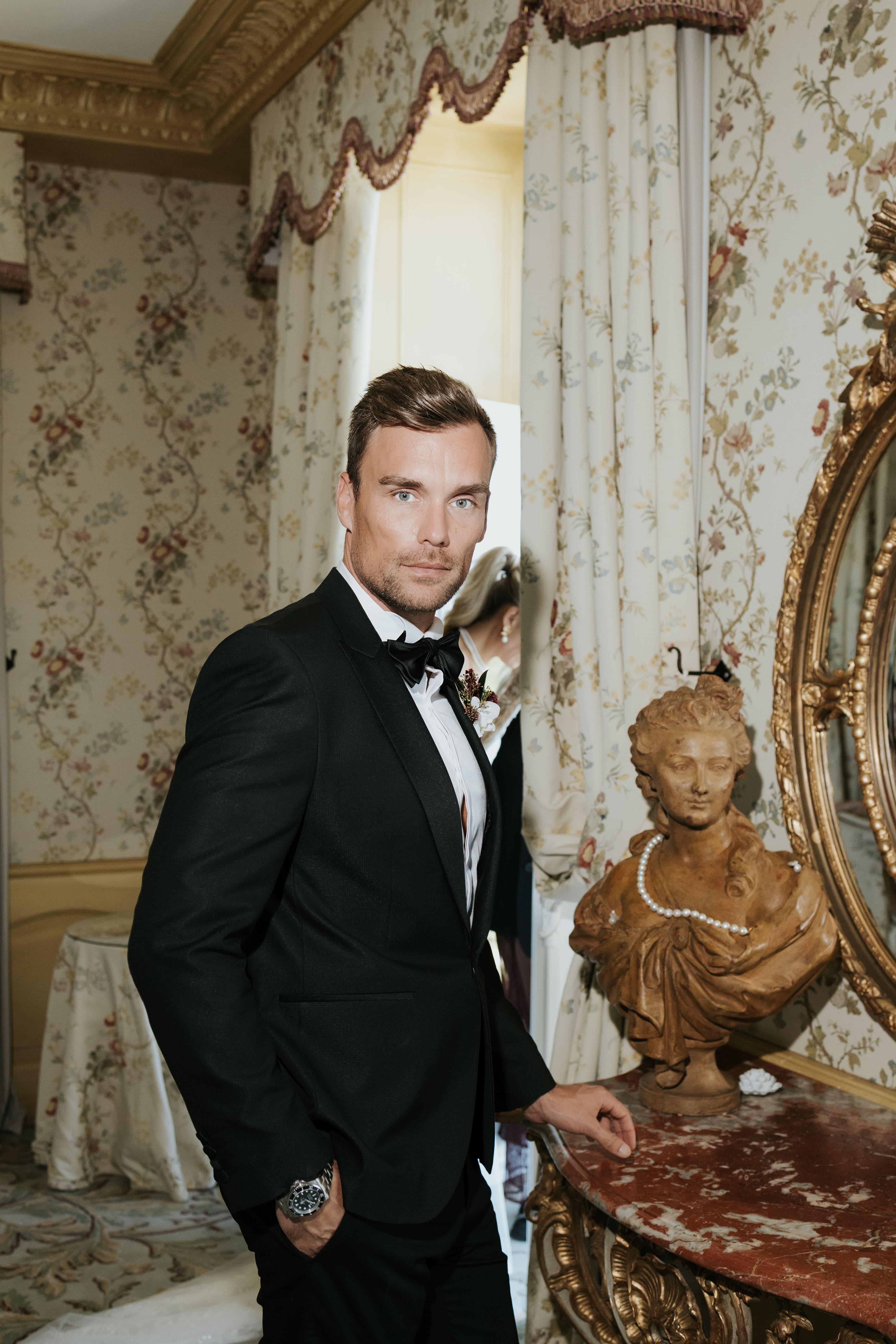 Groom in the salon